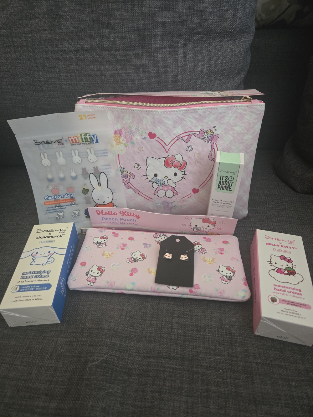 Hello Kitty Pink And The Creme Shop Bundle